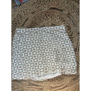 Altar'd State Skirt Womens Size M Tan White Checkered‎ Floral Mini Back Zip